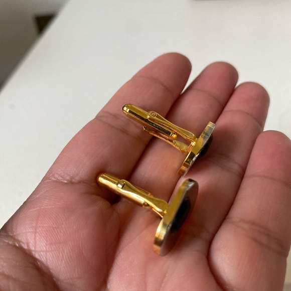 Vintage Enamel Button Totally Black gold new 2 pcs  Pin Brooch Gold Tone - Picture 4 of 4